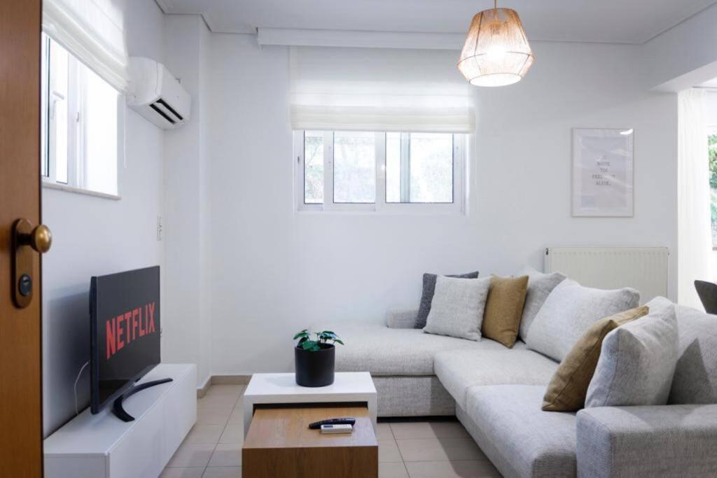 Pame Rentals - Cozy Glyfada Stay With Free Parking Athen Exterior foto