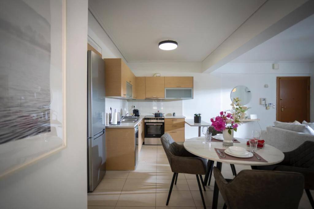 Pame Rentals - Cozy Glyfada Stay With Free Parking Athen Exterior foto