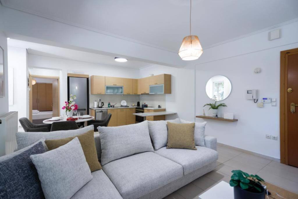 Pame Rentals - Cozy Glyfada Stay With Free Parking Athen Exterior foto