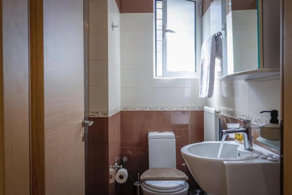 Pame Rentals - Cozy Glyfada Stay With Free Parking Athen Exterior foto